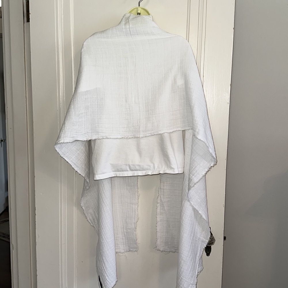 Jewel Toffier double layer crinkle cloth cotton wrap or shawl - Picture 5 of 8